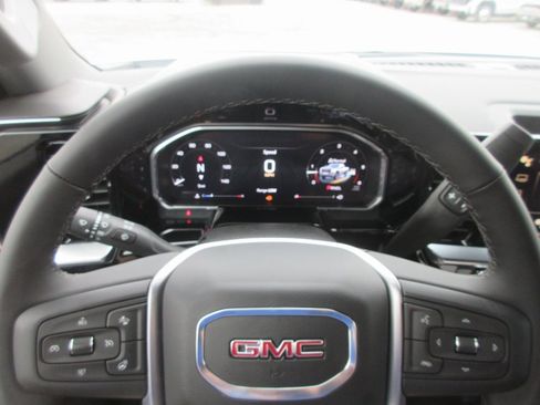 New 2026 GMC Sierra 3500 SLT image 18