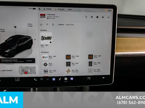 Used 2023 Tesla Model Y Performance image 36