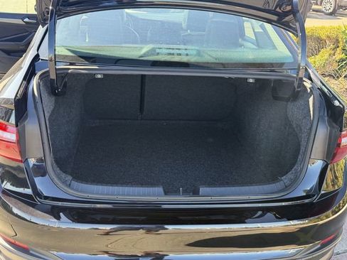 Used 2024 Volkswagen Jetta SE image 26