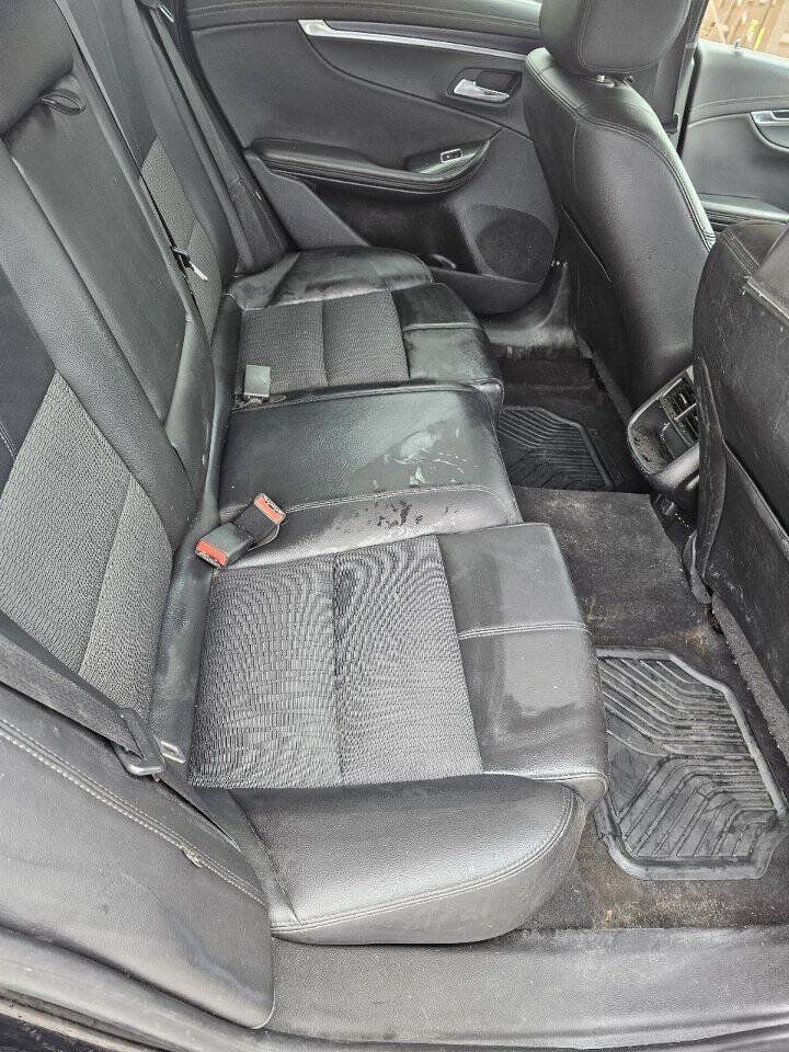 Used 2016 Chevrolet Impala LT FWD image 13