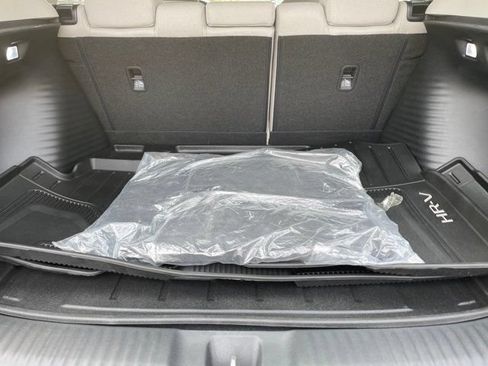 Used 2024 Honda HR-V LX image 15