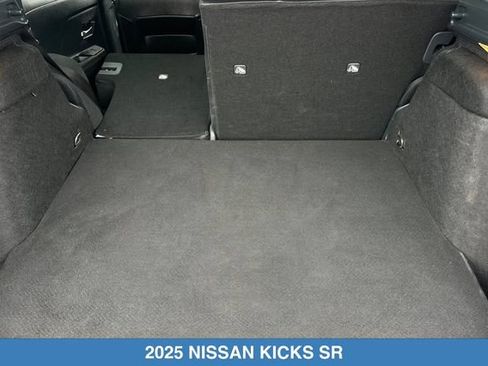 Used 2025 Nissan Kicks SR AWD/4WD image 18