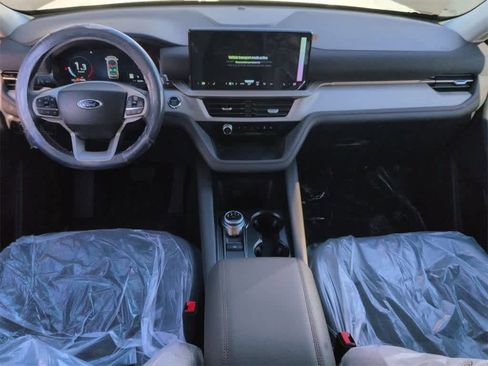 New 2026 Ford Explorer Active image 16