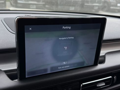 Certified 2023 Lincoln Aviator AWD w/ Premium Package image 28
