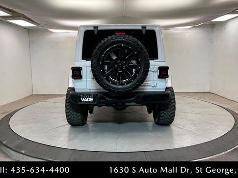 Used 2020 Jeep Wrangler Unlimited Rubicon w/ Advanced Safety Group image 4
