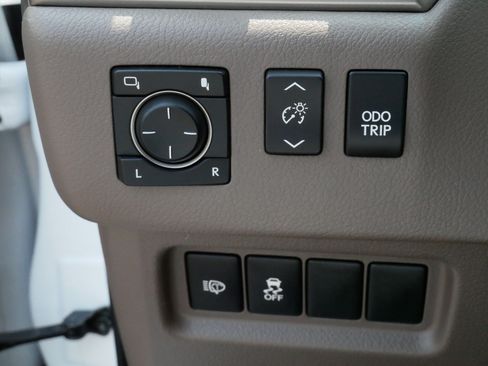 Used 2018 Lexus GX 460 Premium w/ Premium Package AWD/4WD image 26