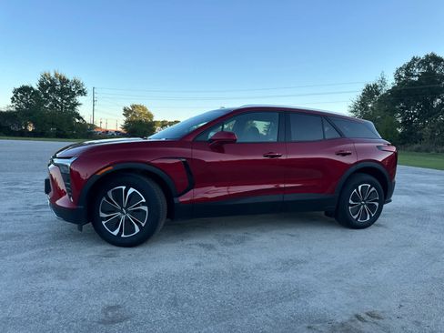 New 2024 Chevrolet Blazer EV LT image 3