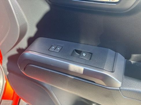 Used 2017 Toyota Tacoma TRD Off-Road w/ Tow Package image 10