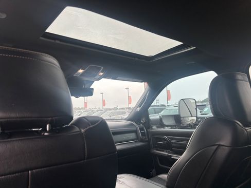Used 2022 RAM 2500 Limited image 19