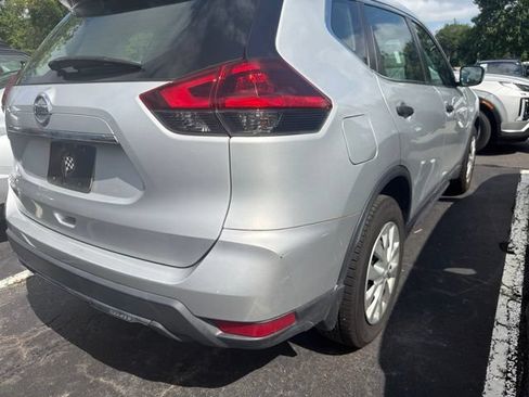 Used 2020 Nissan Rogue S FWD image 6