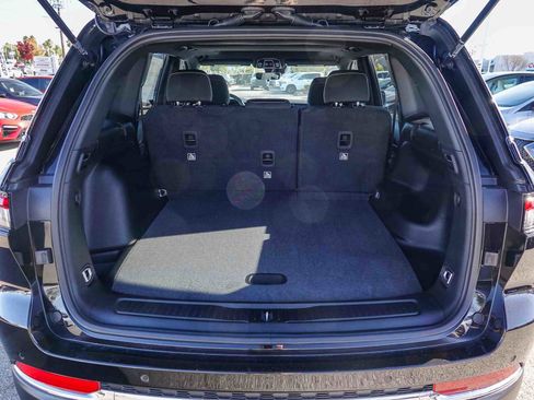 New 2025 Jeep Grand Cherokee Laredo X image 25