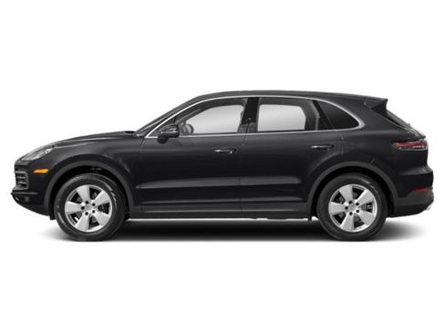 Used 2022 Porsche Cayenne image 3