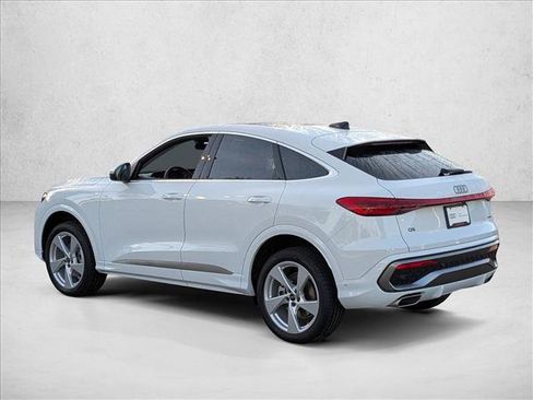 Certified 2025 Audi Q5 Premium Plus w/ Premium Plus AWD/4WD image 7