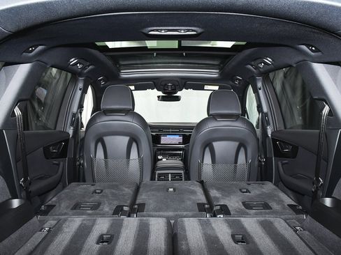 Used 2025 Audi Q7 3.0T Premium w/ Convenience Package image 62