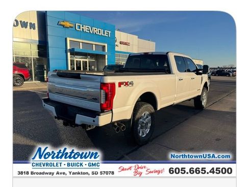 Used 2018 Ford F350 Platinum w/ Platinum Ultimate Package AWD/4WD image 34