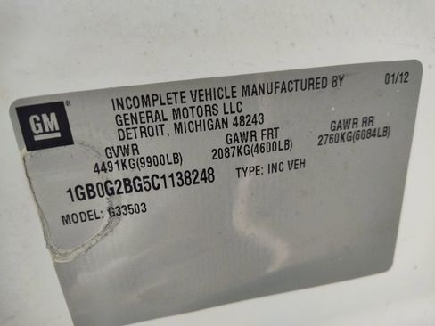 Used 2012 Chevrolet Express 3500 image 33