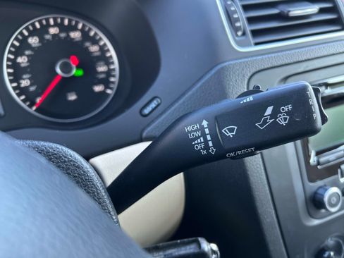 Used 2014 Volkswagen Jetta SE image 24