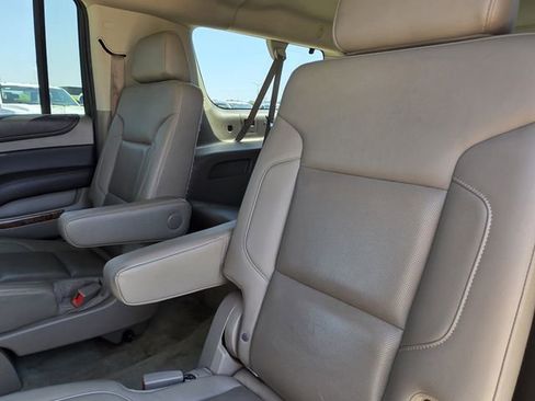 Used 2016 Chevrolet Suburban LTZ image 27