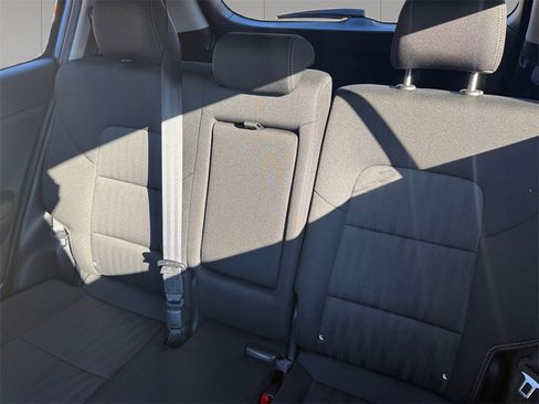 Used 2020 Kia Sportage LX image 16