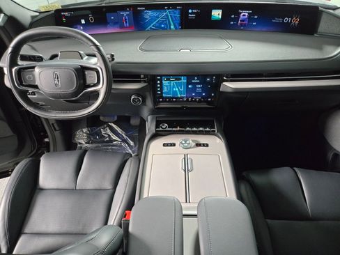New 2026 Lincoln Navigator L Reserve w/ Jet Appearance Package image 16
