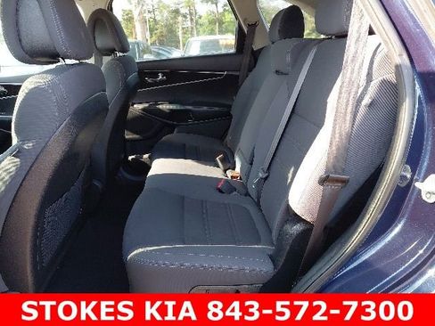 Used 2016 Kia Sorento LX w/ LX Convenience Package FWD image 23