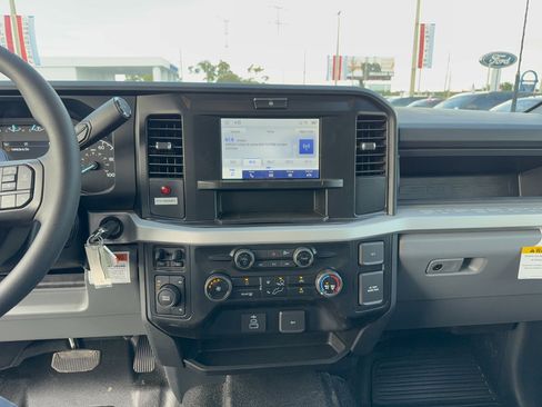 New 2026 Ford F550 4x4 SuperCab Super Duty image 41