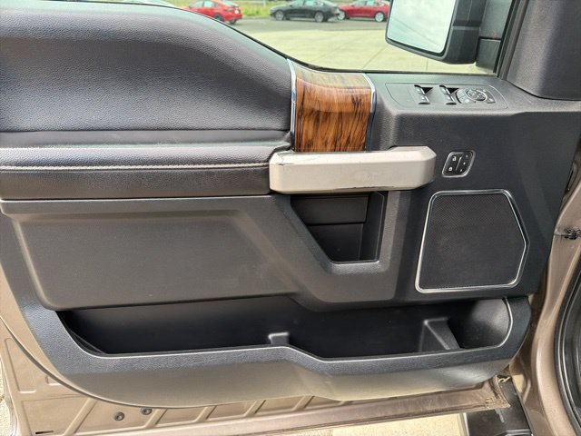 Used 2020 Ford F150 Lariat w/ Equipment Group 502A Luxury AWD/4WD image 17