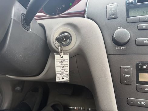 Used 2003 Lexus ES 330 FWD image 34