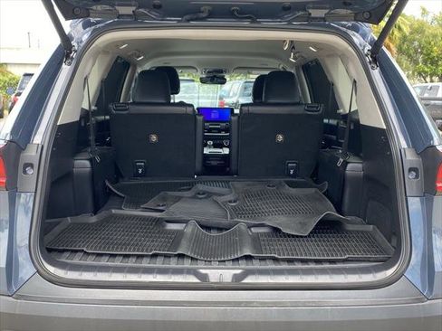 Certified 2024 Toyota Grand Highlander FWD image 20