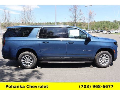 New 2026 Chevrolet Suburban LT w/ Comfort Package AWD/4WD image 8