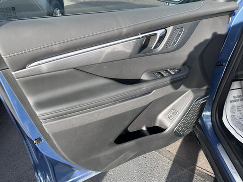 Used 2025 Buick Enclave Preferred image 14