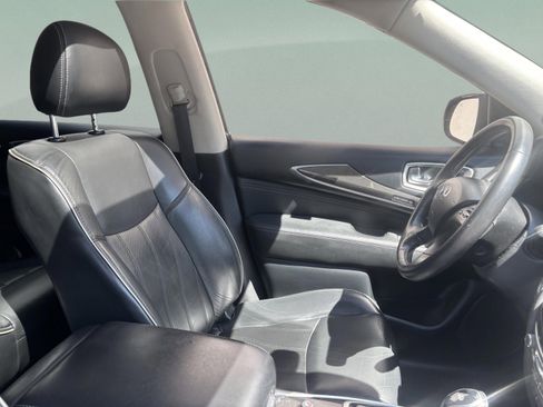 Used 2019 INFINITI QX60 Luxe w/ Essential Package image 23