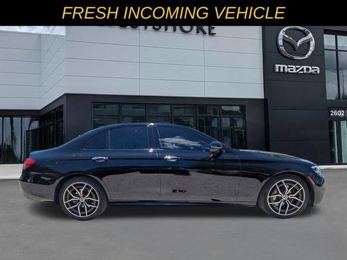 Used 2022 Mercedes-Benz E 350 Sedan image 2