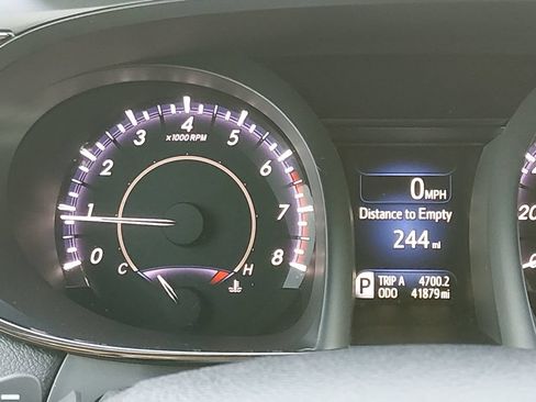 Used 2015 Toyota Avalon XLE Touring FWD image 25