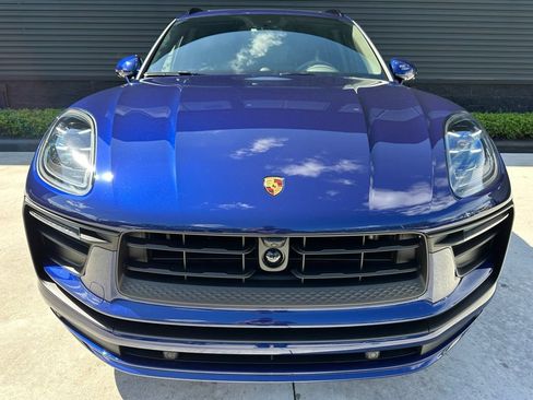 Used 2026 Porsche Macan AWD/4WD image 8