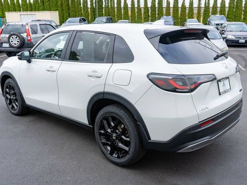 Certified 2024 Honda HR-V Sport image 10