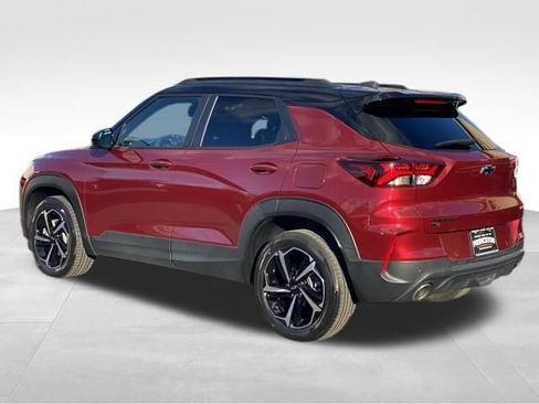 Used 2022 Chevrolet TrailBlazer RS w/ Sun and Liftgate Package image 4