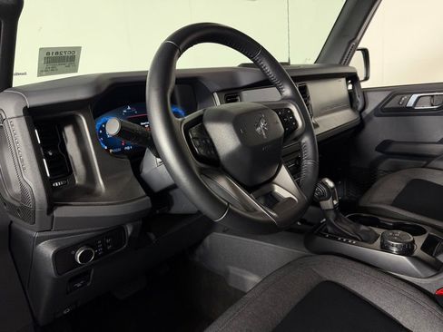 Used 2025 Ford Bronco Big Bend image 21