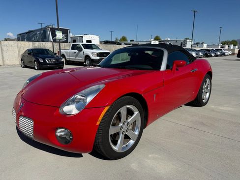 Used 2006 Pontiac Solstice Convertible w/ Power Package RWD image 15