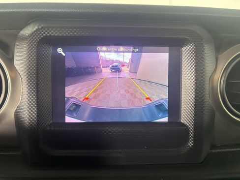 Used 2020 Jeep Gladiator Sport w/ Quick Order Package 24S image 16