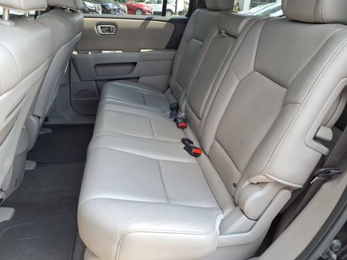 Used 2011 Honda Pilot EX-L image 17