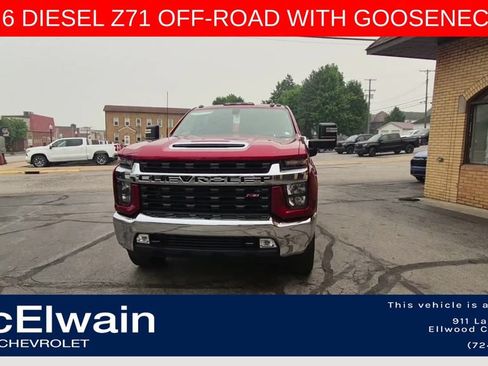 Used 2022 Chevrolet Silverado 3500 LT w/ Convenience Package AWD/4WD image 4