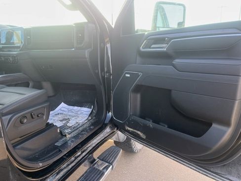 Used 2025 Chevrolet Silverado 3500 LTZ w/ Trail Boss Package image 22