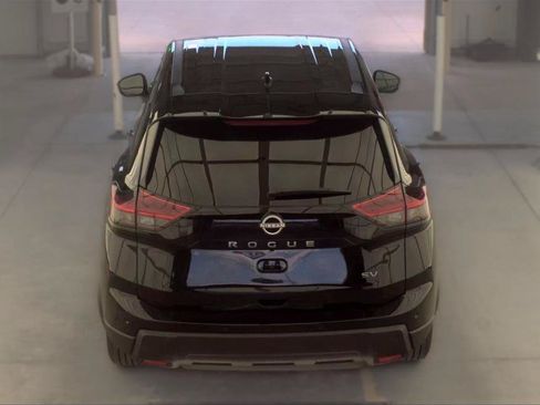 Used 2024 Nissan Rogue SV FWD image 10