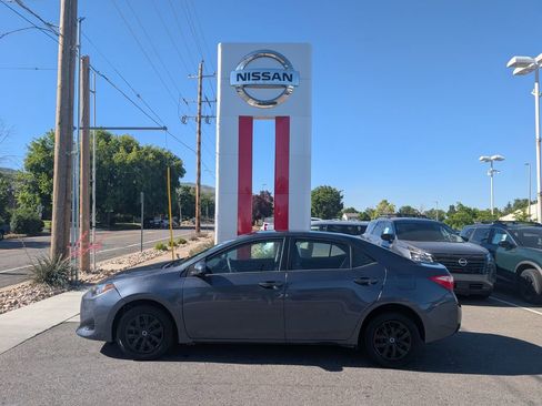 Used 2019 Toyota Corolla L FWD image 1