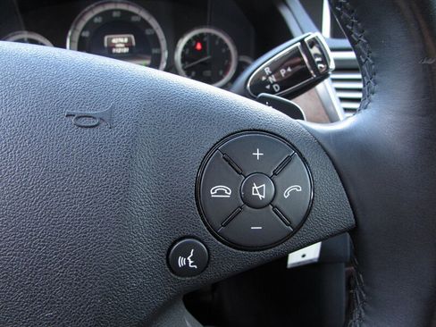 Used 2013 Mercedes-Benz E 350 4MATIC Wagon image 15