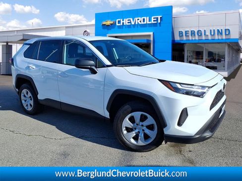 Used 2024 Toyota RAV4 LE AWD/4WD image 1