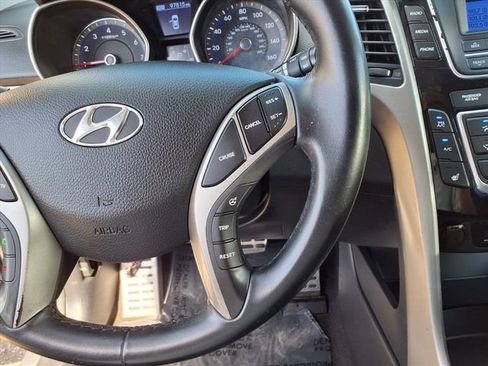 Used 2016 Hyundai Elantra GT w/ Option Group 02 image 18