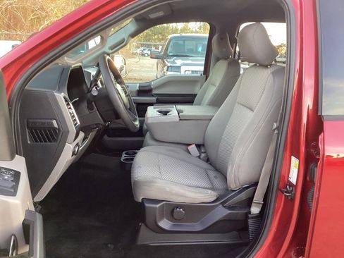 Used 2015 Ford F150 XLT image 20