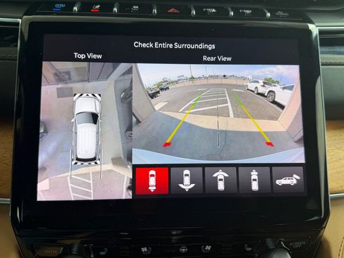 Used 2022 Jeep Grand Cherokee Summit AWD/4WD image 14